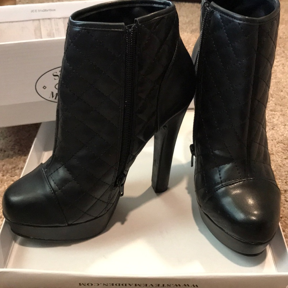Steve Madden booties